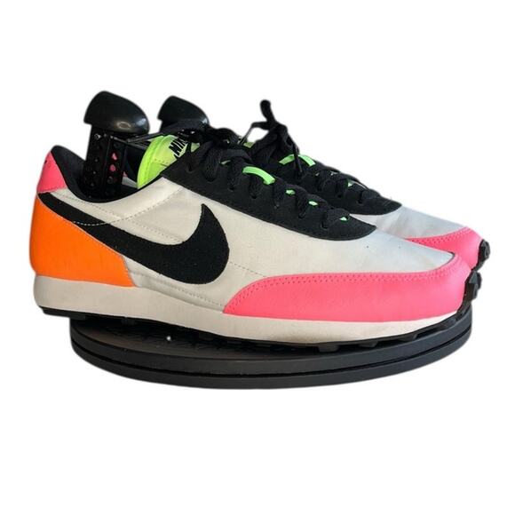 Womens Nike Daybreak DJ5996-100 Leather Sneaker Shoes Size 9 Orange Walking - Picture 3 of 6